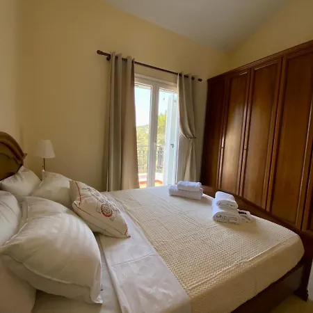 Sofia With Garden, Pool And Lounge Areas Villa