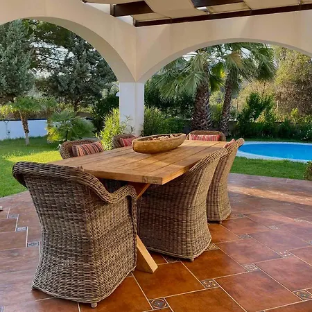 Sofia With Garden, Pool And Lounge Areas Kolymbia